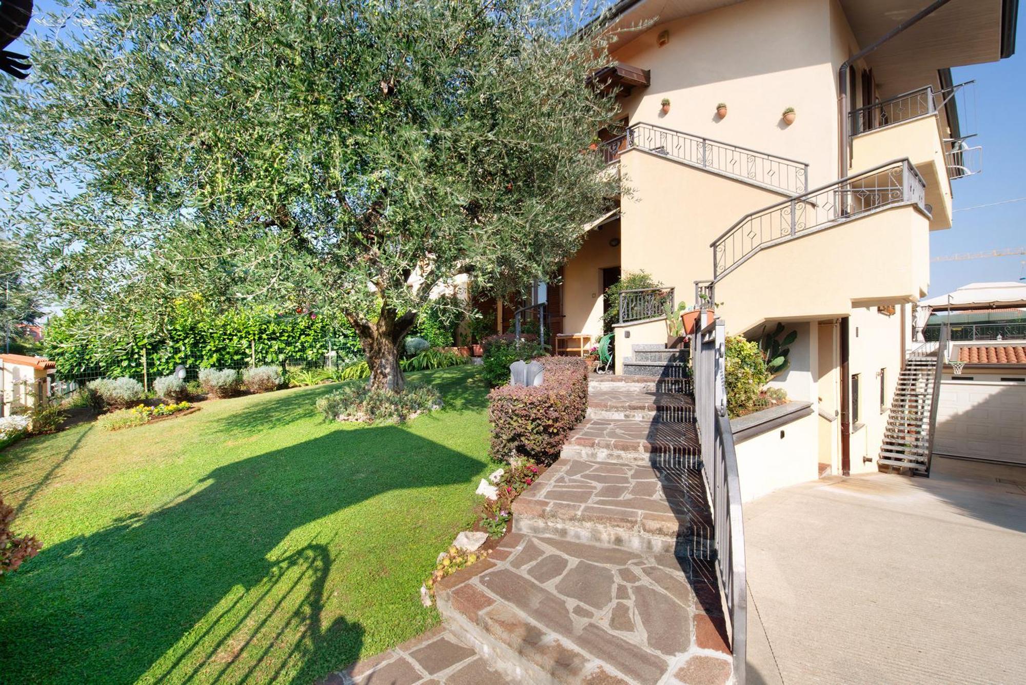 Casa Elli Villa Osio Sotto Buitenkant foto
